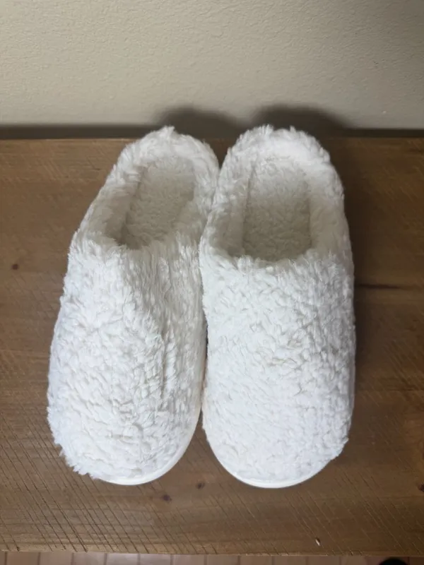 Nordic Peace Slippers Super Soft Size 40-41 Men's 7.5 Women's 9.5-10 NEW - Image 5