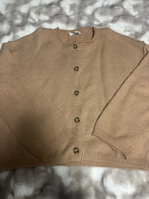Boutique Sweater - Image 3