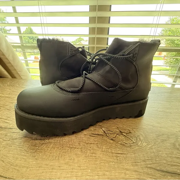 Ugg Classic Rising Toggle‎ black size 10 new - Image 6