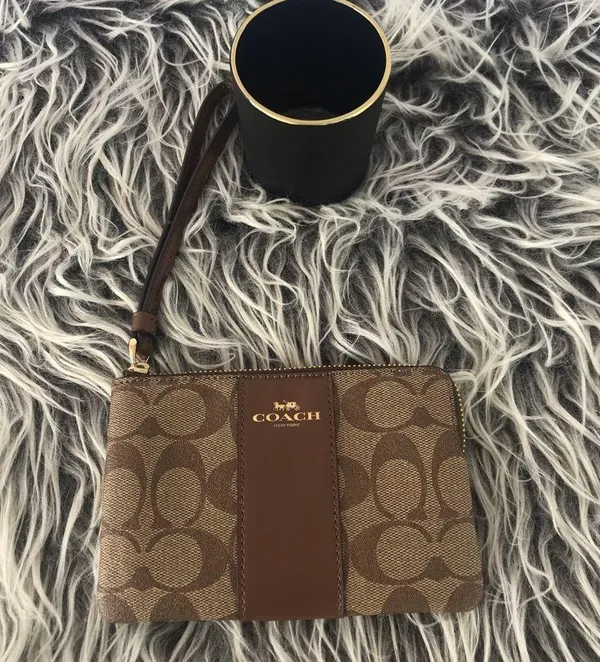 NWT Coach Corner Zip Wrislet In Signature Canvas - Image 2