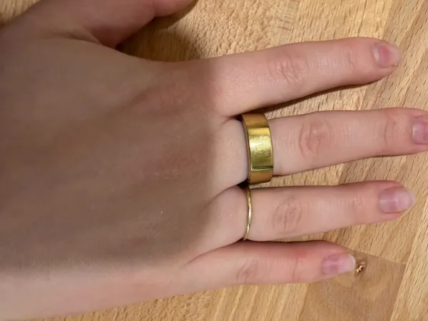 Oura Ring Gold Size 9 - Image 6