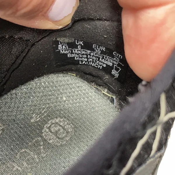 Bzees Launch slip on‎ sneakers size 8 - Image 3