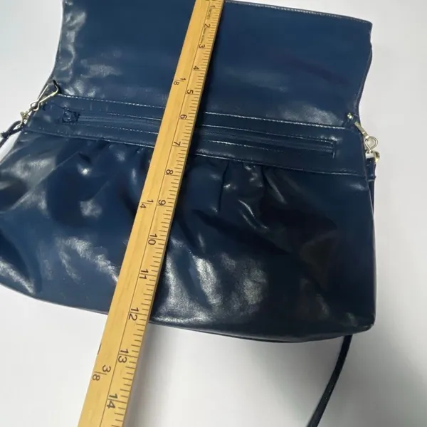 Vintage Valerie Barad blue leather crossbody handbag. - Image 8