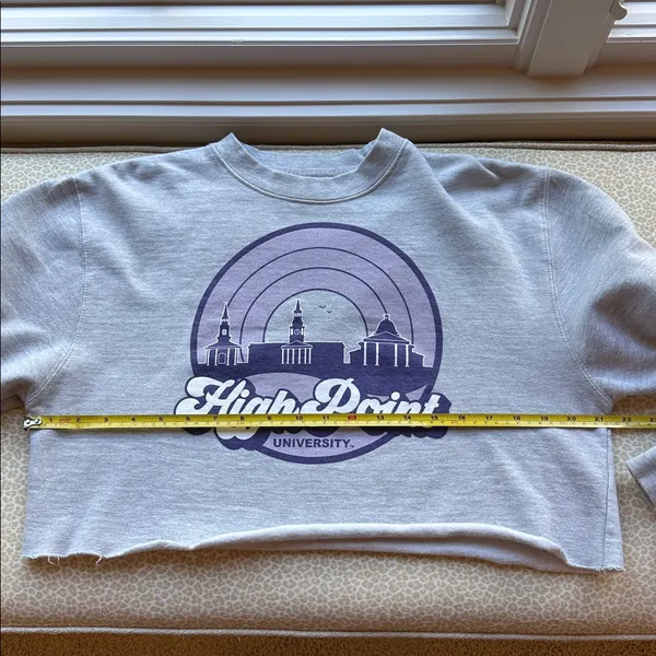 NWOT High Point University Cropped Sweatshirt gray & purple size M - Image 5