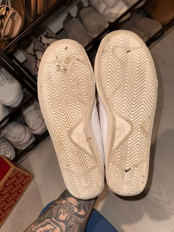 Nike Sneakers - Image 4