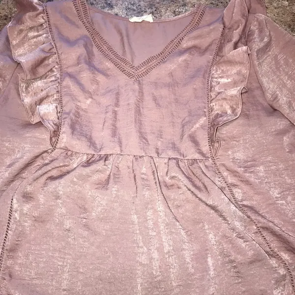 Altar'd State blouse size xl pinkish, mauve - Image 3