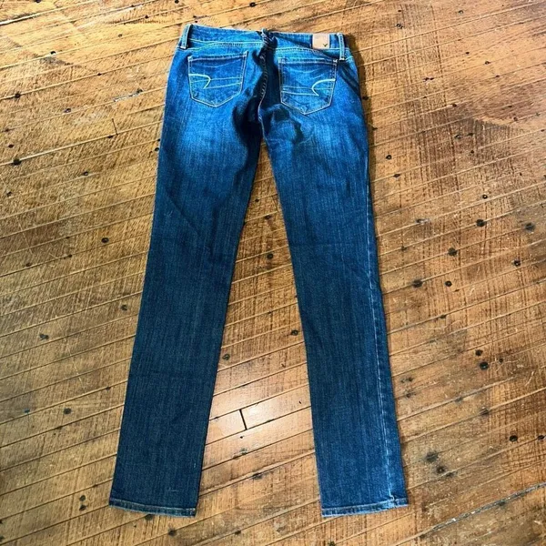 American Eagle skinny distressed normcore size 2 jeans - Image 3