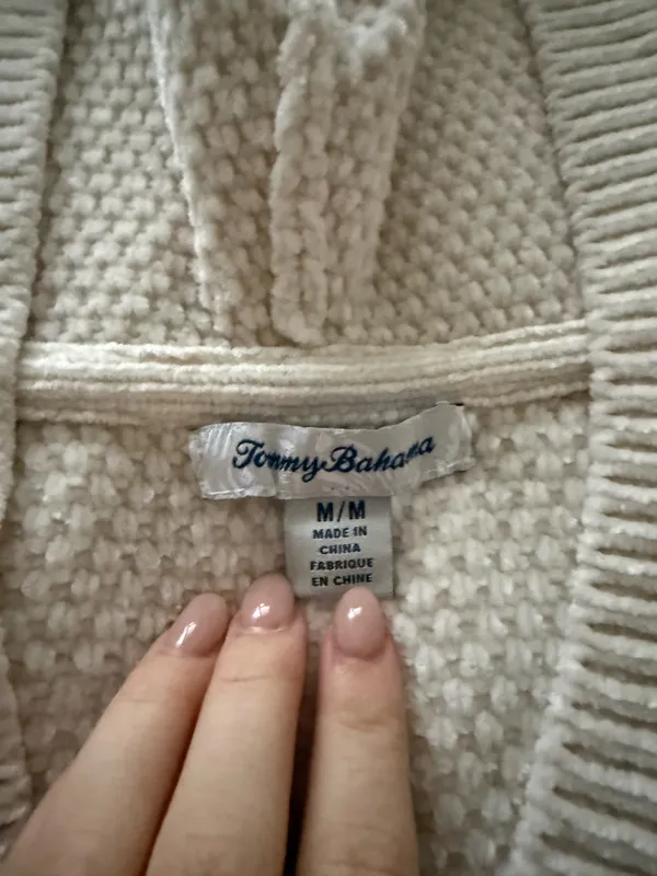 Tommy Bahama Sweater - Image 3