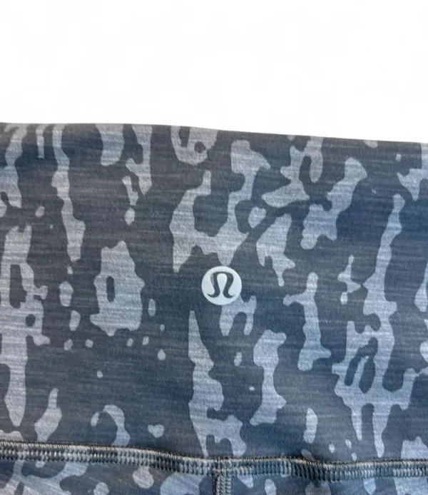 Lululemon gray & black camouflage leggings #activewear #athleisure - Image 4