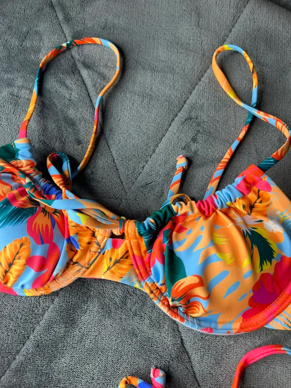 Bikini Set Size XS - Image 2