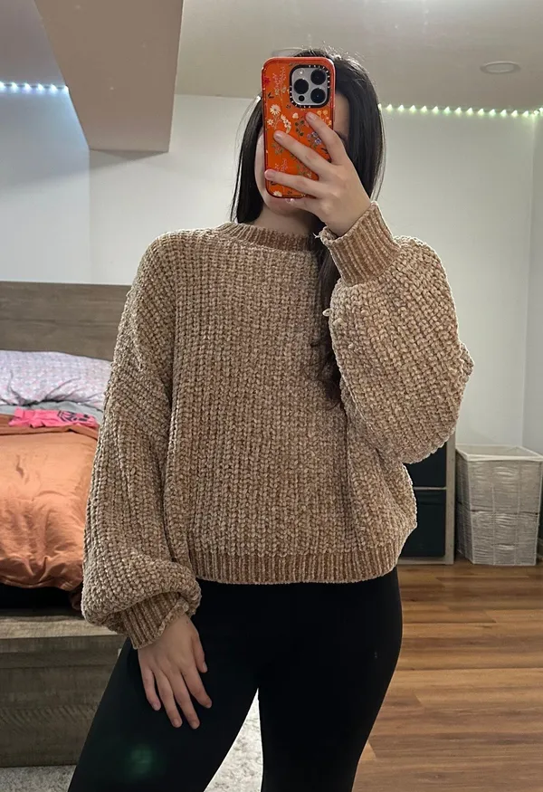 Showpo Sweater - Image 2