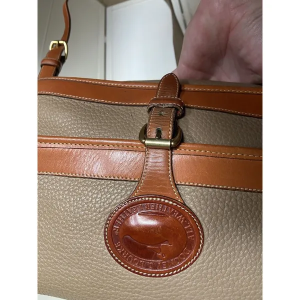 Dooney & Bourke Taupe Brown Purse Handbag Tote All Weather Leather USA‎ Vintage - Image 12