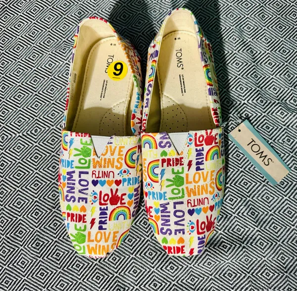 Toms Women’s Slip-On - Image 2