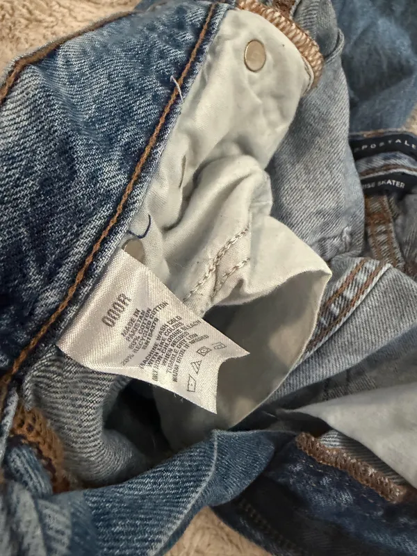 Aeropostale Low-Rise Skater Jeans - Image 4