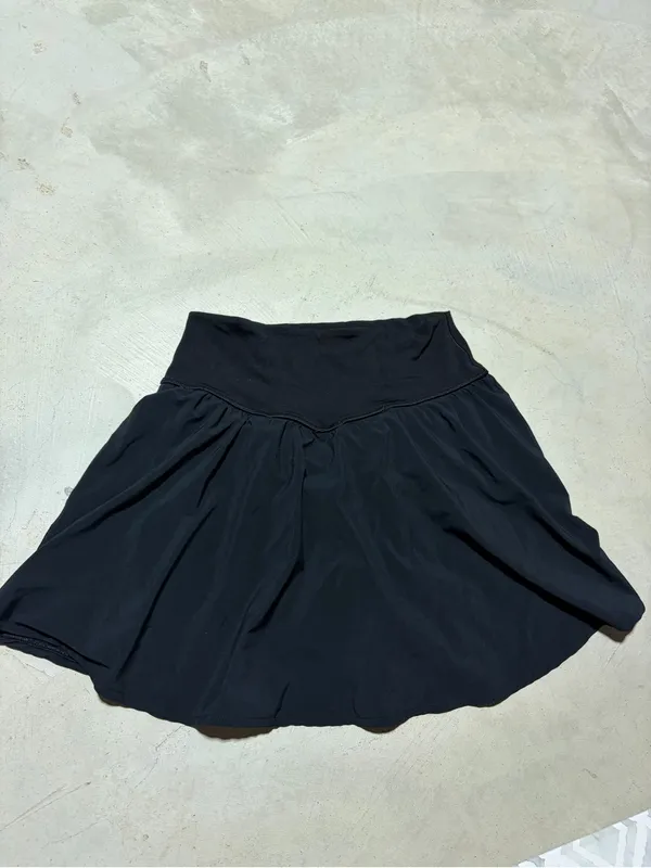 Aerie offline Black Women’s Athletic Skort Shorts medium - Image 4