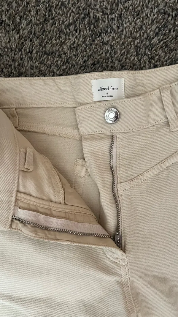 Aritzia Wilfred pants - Image 3