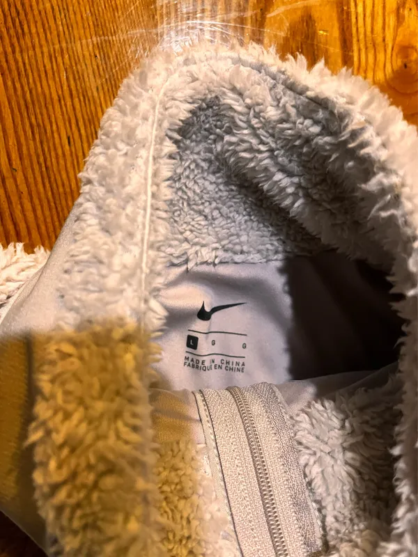 Nike Fleece Sherpa full Zip Jacket Womens Medium White Long Sleeve Dri Fit - Image 5