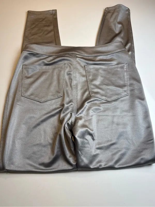 SKIMS Silver High-Waist Skinny Metallic Pants Night out , holiday Size M‎ - Image 5
