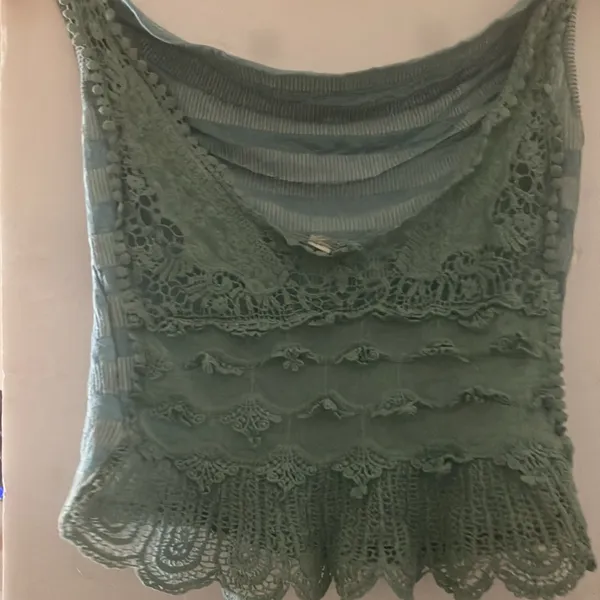FINAL MARKDOWN Unique crochet back top Size undefined - Image 2