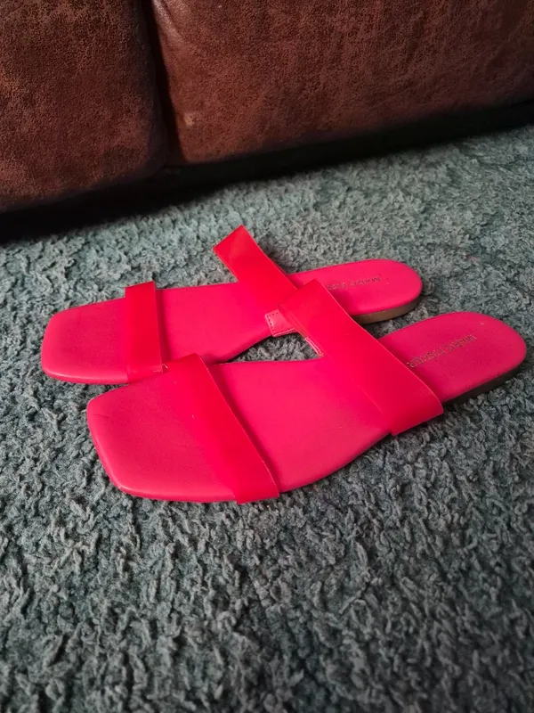 Marc Fisher Jelly Sandals 9M - Image 3