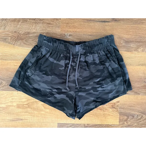 Women’s/Teen Soft Shorts, Set of 2‎ Black Camo/White, Drawstring & Pockets EUC - Image 5