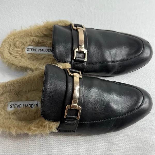 Steve Madden Black Leather Mules with Tan Fur Lining - Image 7