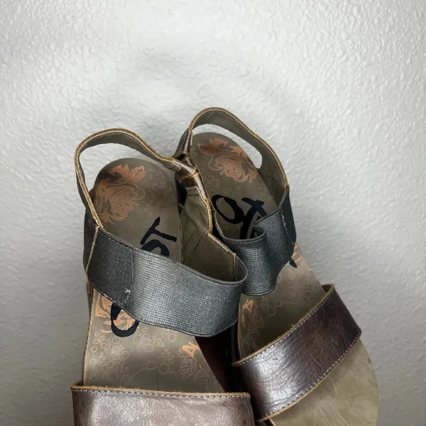 OTBT Bushnell Leather Platform Wedge sandal WOMENS 6.5 - Image 4