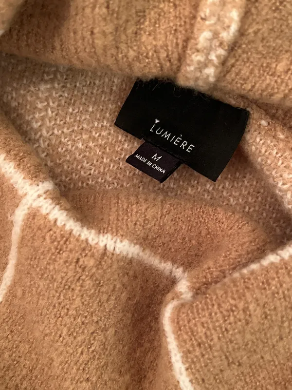 Forever 21 grid sweater - Image 4