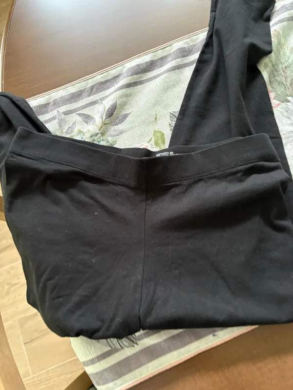Esmara size medium black leggings - Image 2