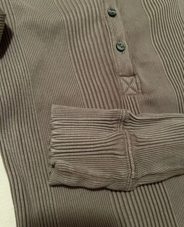 American Eagle Outfitters Long Sleeve - Image 4