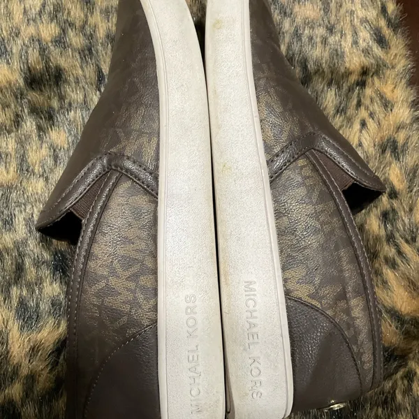 MICHAEL‎ KORS MONOGRAMMED SLIP ON SNEAKERS - Image 5