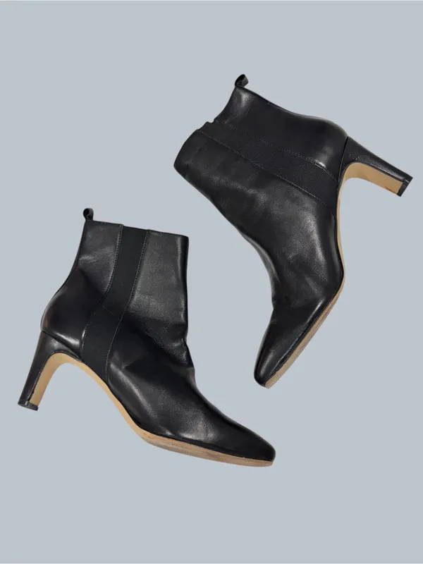 Calvin Klein Cassia Black Leather Square Toe Chelsea Ankle Booties 11M - Image 2
