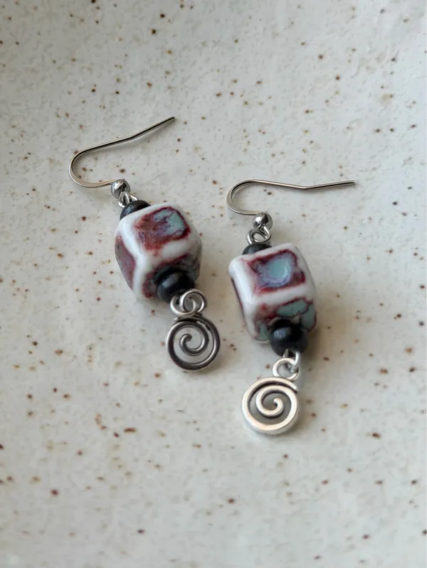 Handmade ceramic swirl chic boho retro vintage style dangle earrings💙 - Image 4