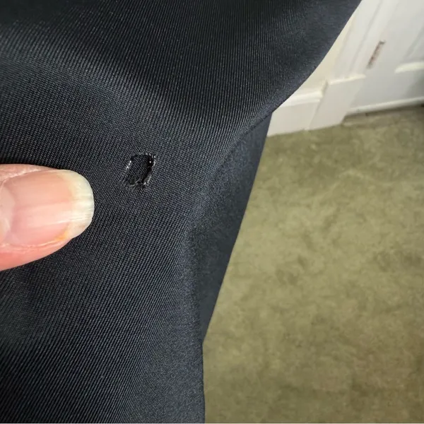 FREE w/ any purchase Black Under Armour Yoga Workout Pants Size Large 34” inseam - Image 3