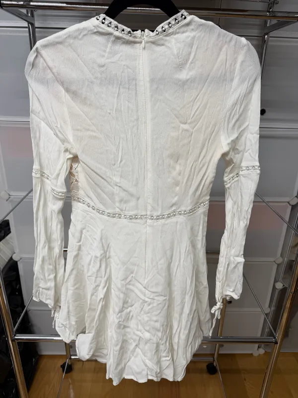 Forever 21 White Long Sleeve Dress - Image 4