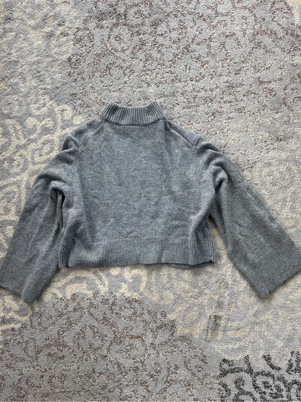 NIA YVONNE SWEATER Mock Neck Cropped Heather Gray Medium - Image 6