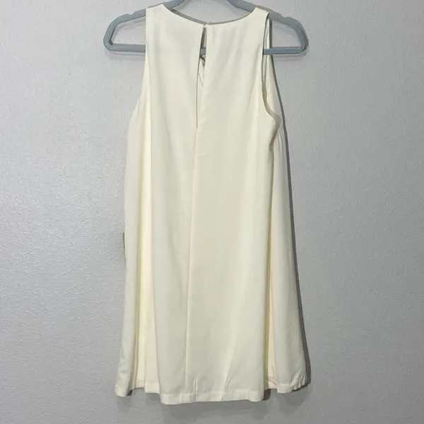 Lulus Near Or Bar Cream Shift Dress Nwt Woman's Size Medium Spring - Image 7