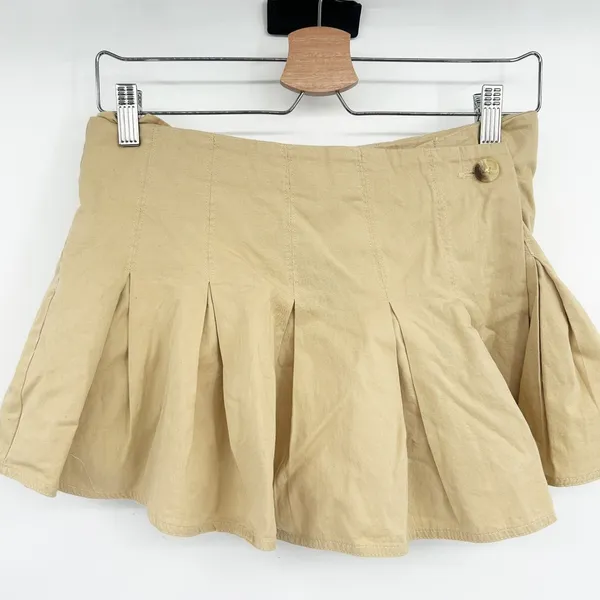 NWT BDG Urban Outfitters Womens‎ Caralyn Wrap Front Pleated Mini Skort Size M - Image 4