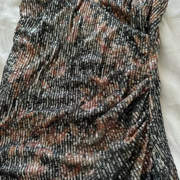 NTW Boston Proper Sequin V Neck Faux Wrap Knee Length Frimge Dress SIZE 6 - Image 6