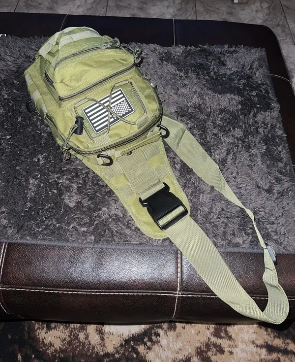 Tactical Shoulder sling Carrier Bag. Green - Image 2