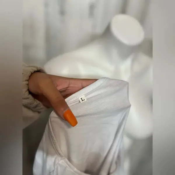 White top White Size L - Image 3