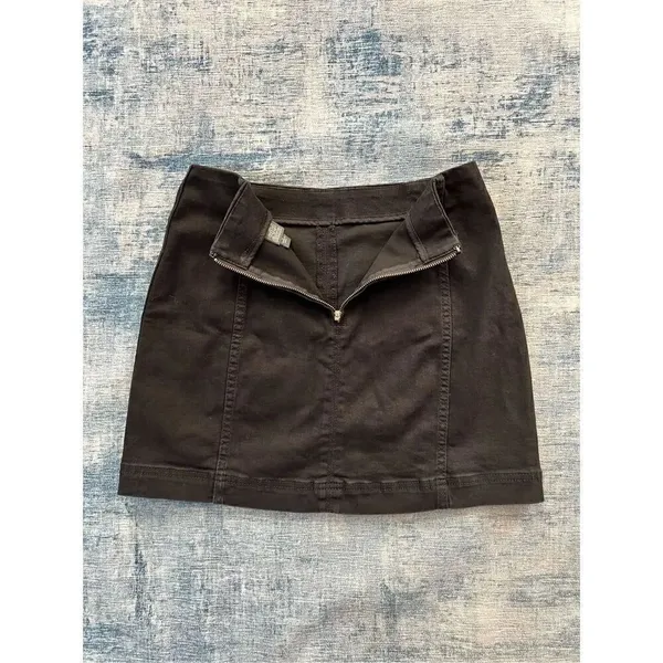 Wild Fable Black Zippered Back Denim Mini Skirt Size 4 - Image 3