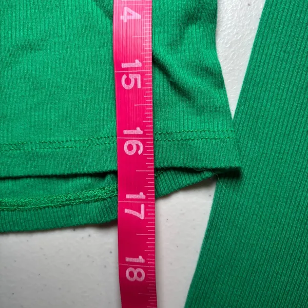 Cotton On Emerald Green Long Sleeve Crop Top Large Y2K Layering Vibrant Bold‎ - Image 5