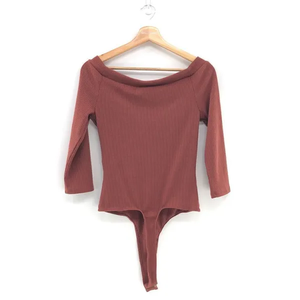 Astr 3/4 Sleeve Wide Neck Bodysuit MARSALA M‎ - Image 5