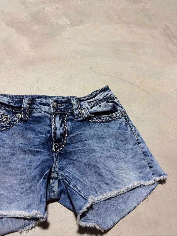 Miss me signature shorts 29 Women’s Blue Denim Cutoff Shorts - Image 5