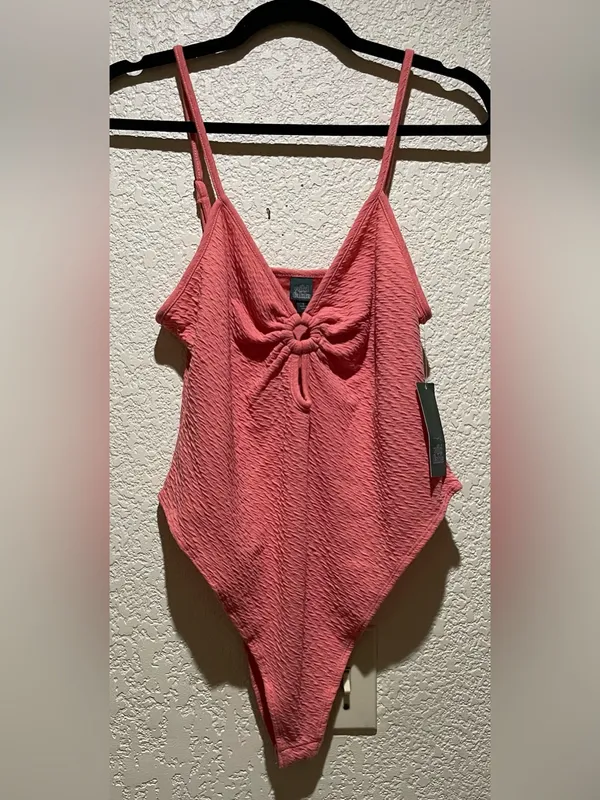 Wild Fable Bodysuit Textured peach color Knot-Front Top size L NWT - Image 2