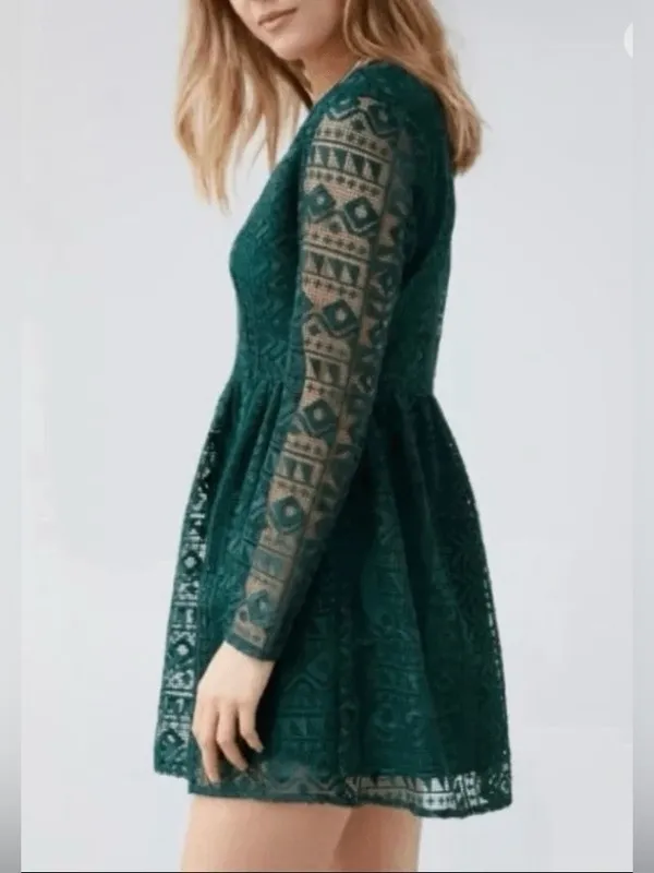 NWT Urban Outfitters Little White Lies Green Lace V-Neck Babydoll Mini Dress - Image 5
