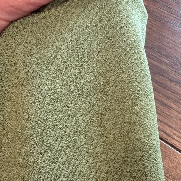 Ann Taylor Mock Neck Green Sleeveless Top Size Medium C4-006 - Image 4