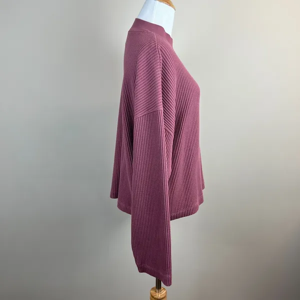 Gap Oversized Waffle Knit Mock Neck Top T-Shirt Womens Large Berry Slouchy Boxy‎ - Image 6