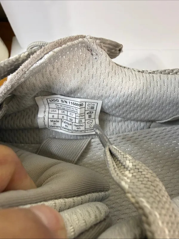 UGG Women's Gray and Cream Platform Lace-Up Sneakers - Image 7